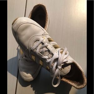 ADIDAS Midiru White Leather Sneakers Trainers Shoes Size 8 1/2 Used